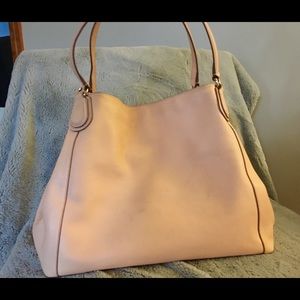 Beautiful leather Coach purse